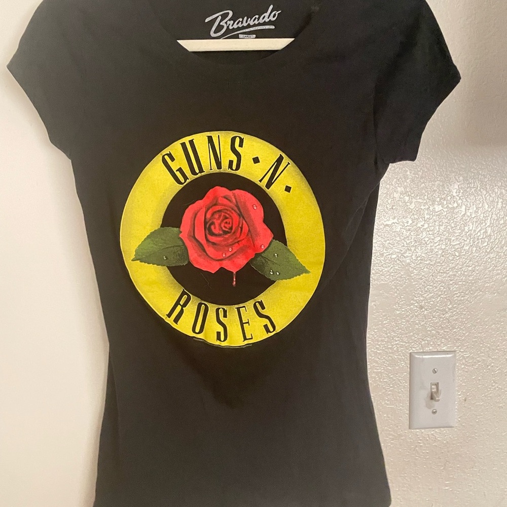 Bravado Women's Black Guns N' Roses T-Shirt